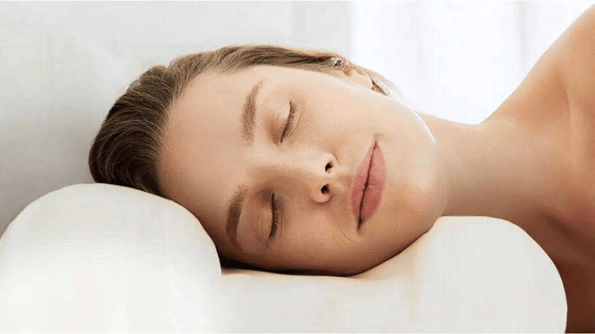 Why Is Sufficient Sleep Important for Your Skin? + 5 Tips for Better Sleep